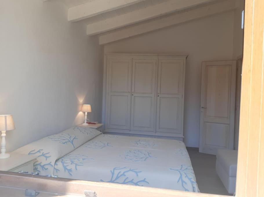 Villa Indipendente Al Mare Budoni Танаунела Екстериор снимка